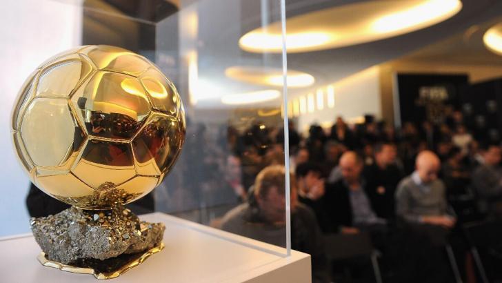 El Balón de Oro, expuesto en una sala