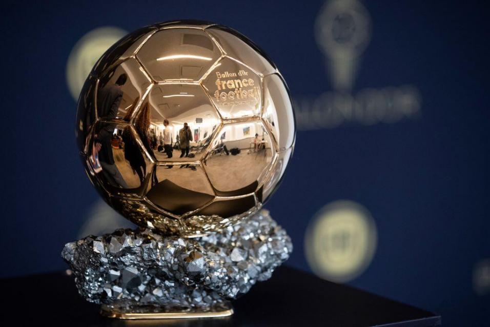 El Balón de Oro pende de un hilo