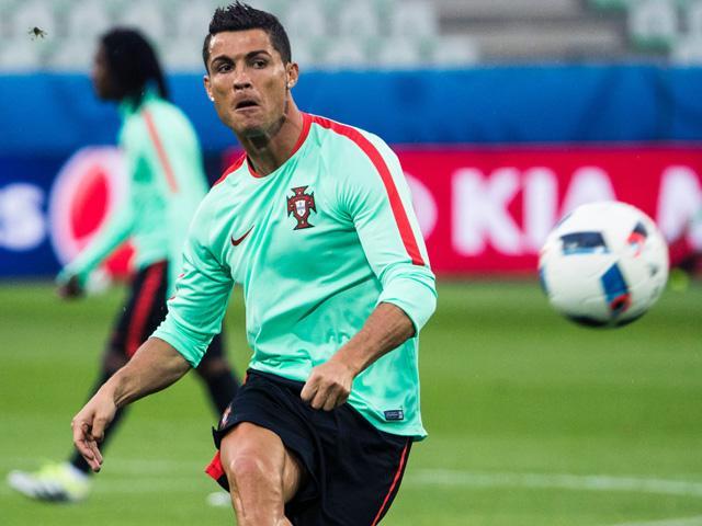 https://apuestas.betfair.es/CristianoRonaldoTraining640x480.640x480.jpg