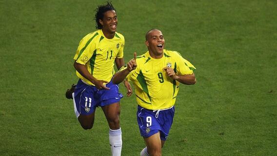 ronaldinho-ronaldo.jpg