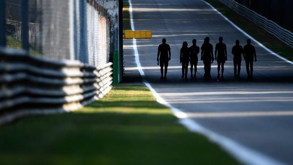 Monza tiene unas recta interminables