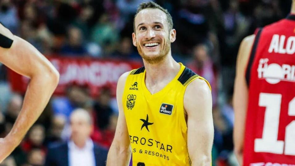 Marcelinho Huertas, leyenda del baloncesto brasileño.