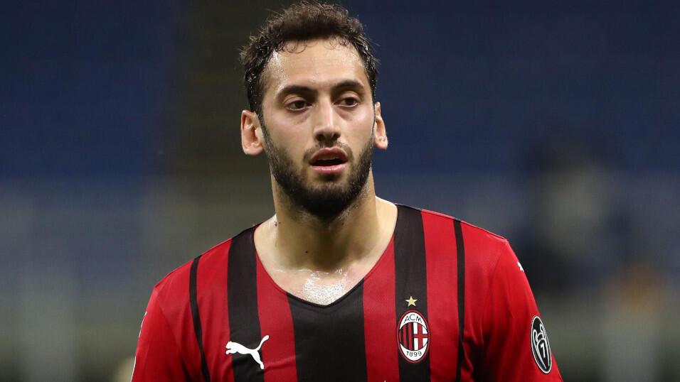 Milan midfielder Hakan Calhanoglu