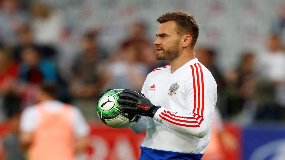 Russia goalkeeper Igor Akinfeev