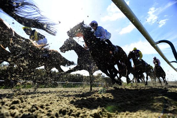 Alan Dudman has two bets for Lingfield's all-weather card on Saturday
