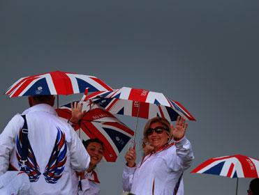 https://betting.betfair.com/betting/British-volunteers-umbrellas-371.jpg