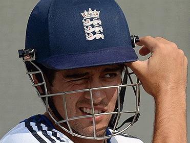 Alastair Cook does some head scratching