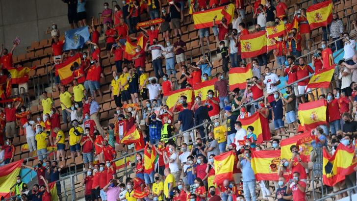 España tiene el apoyo de su afición