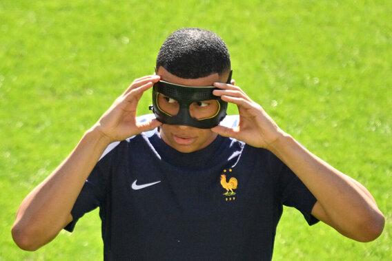 Mbappé-Kylian-Francia-Polonia-Euro2024.jpg