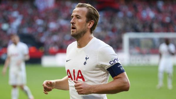 1280 Harry Kane Europa Conference League.jpg