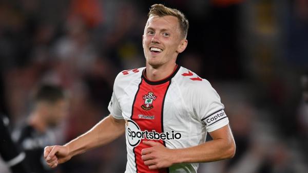 1280 James Ward Prowse Southampton 2022 pre season.jpg