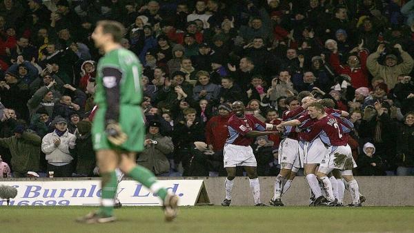 Burnley v Liverpool 2005.jpg