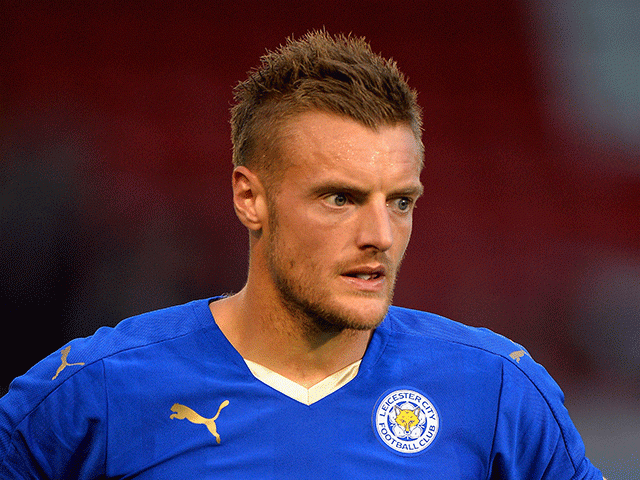 Jamie Vardy scored twice against Sunderland to move Leicester to the brink of the title