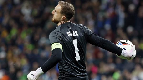 Jan Oblak Slovenia.jpg