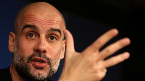 Pep Guardiola fingers 1280 .jpg