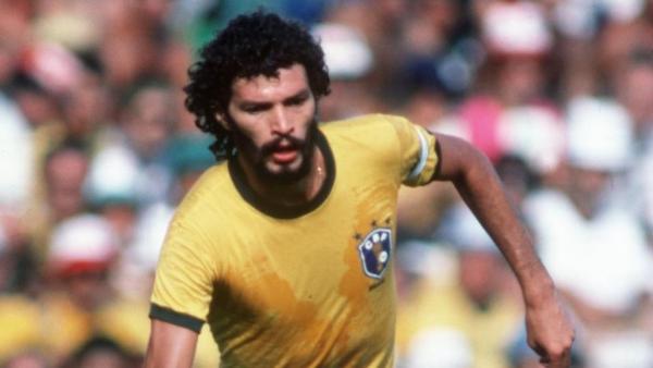 Socrates Brazil 1982.jpg