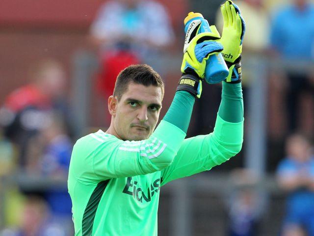 Vito Mannone is likely to see plenty of action when Sunderland visit Newcastle