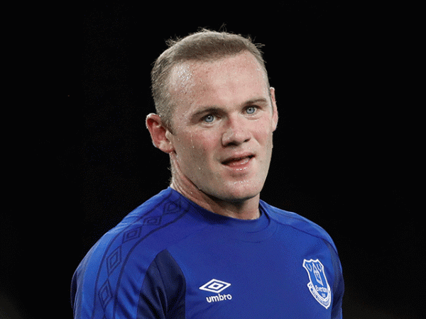 Wayne-Rooney-head-and-shoulders-640.gif