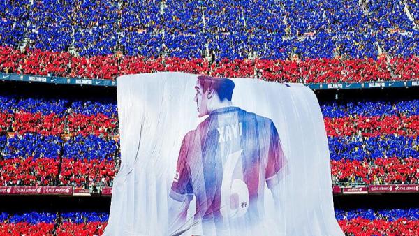 Xavi banner Barca fans.jpg