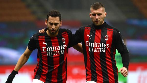 calhanoglu-rebic-milan.jpg