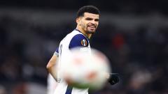 Dominic Solanke in Europa League action