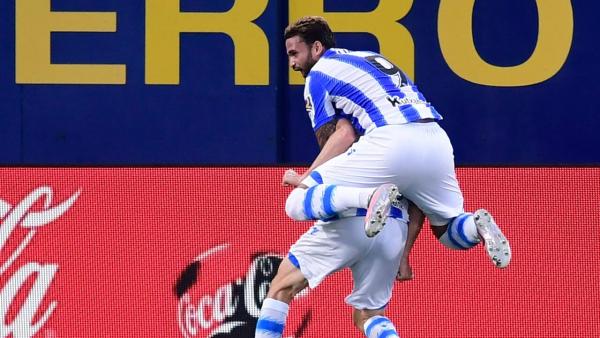llorente-willian-jose-real-sociedad.jpg