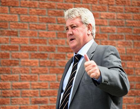 Steve Bruce is the favourite to get the job at 10/11