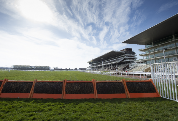 Cheltenham Hurdle 1280 x 856.png