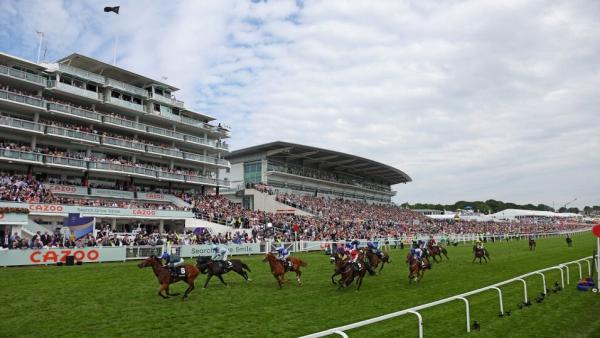 Epsom Oaks Day with stand and runners.jpg