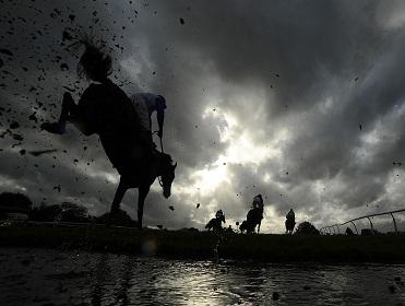 There's jumps action at Clonmel this evening