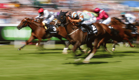 https://betting.betfair.com/horse-racing/Horses-blurry-finish-1280.gif
