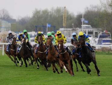 http://betting.betfair.com/horse-racing/RyanMoore-Windsor.jpg