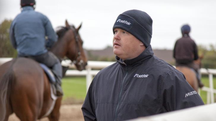 Betfair ambassador Gordon Elliott has a strong hand at Fairyhouse this weekend and Tony Keenan likes the look of his Apple's Jade in the feature.