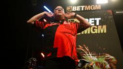 Stephen Bunting playing darts