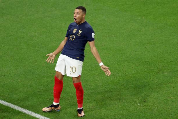 Mbappé leva Chuteira de Ouro da Copa do Mundo 2022