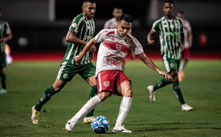 Em jogo de quatro gols, CRB e Ituano ficam no empate no Rei Pelé