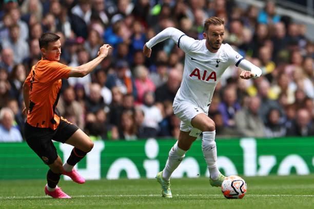 Emerson Royal marca, e Tottenham empata na estreia pela Premier League, futebol inglês