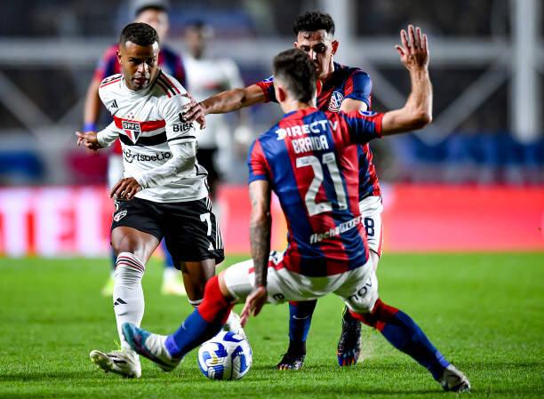 Flamengo x São Paulo: onde assistir ao vivo, horário, provável escalação,  palpite