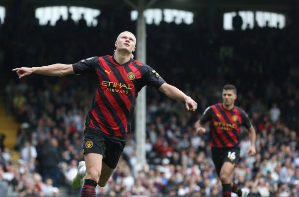 Campeonato Inglês: Assista ao vivo e de graça ao jogo Manchester United x  Manchester City