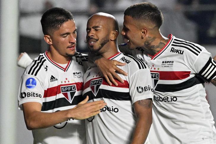 Jogo de Futebol Sud Americana Final São Paulo x Independiente ao