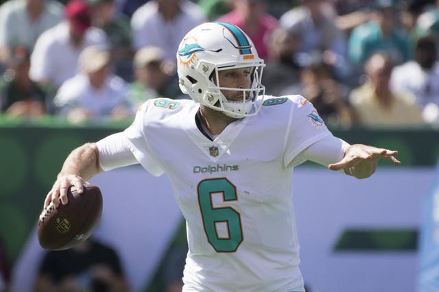 Jay Cutler can lead the Dolphins to an upset win at Wembley